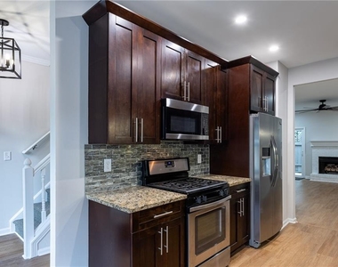 3994 Elm Street - Photo Thumbnail 2