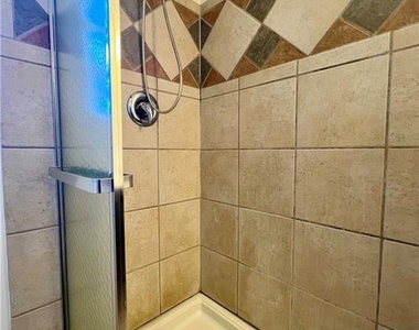 6695 Courtney Drive - Photo Thumbnail 16