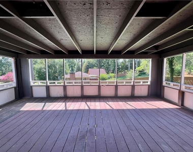 6695 Courtney Drive - Photo Thumbnail 25