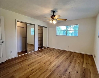 6695 Courtney Drive - Photo Thumbnail 11
