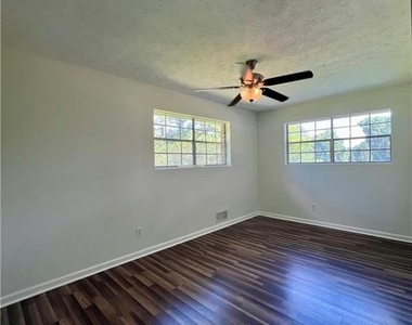 6695 Courtney Drive - Photo Thumbnail 19