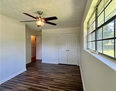 6695 Courtney Drive - Photo Thumbnail 18