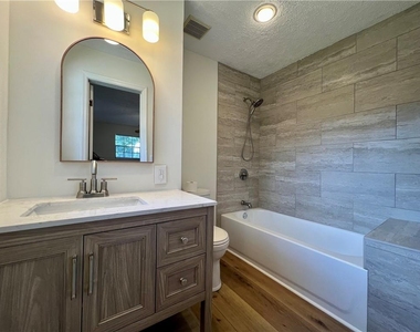 6695 Courtney Drive - Photo Thumbnail 13