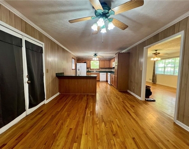 6695 Courtney Drive - Photo Thumbnail 6