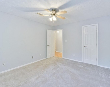 1904 Country Park Drive Se - Photo Thumbnail 15