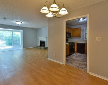 1904 Country Park Drive Se - Photo Thumbnail 9