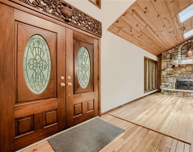 570 Idlewood Drive Nw - Photo Thumbnail 1