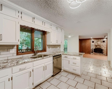 570 Idlewood Drive Nw - Photo Thumbnail 7