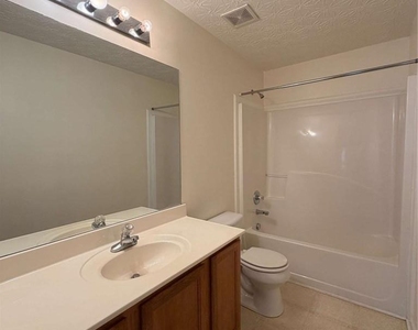 644 Kenridge Drive - Photo Thumbnail 17