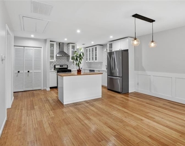 1929 Cooper Landing Drive Se - Photo Thumbnail 4