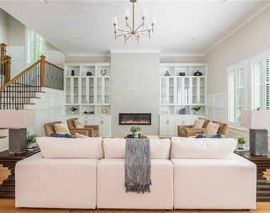 1169 Dorby Park Drive Ne - Photo Thumbnail 5