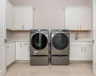 1169 Dorby Park Drive Ne - Photo Thumbnail 19