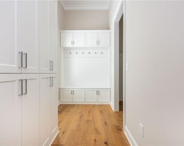 1169 Dorby Park Drive Ne - Photo Thumbnail 12