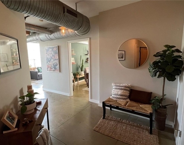 445 N Sessions Street Nw - Photo Thumbnail 1