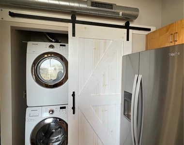445 N Sessions Street Nw - Photo Thumbnail 6