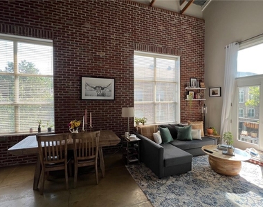 445 N Sessions Street Nw - Photo Thumbnail 7