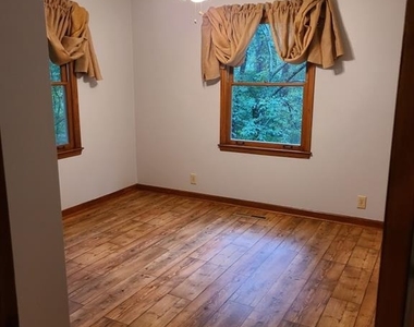 120 Rocky Stream Court - Photo Thumbnail 17