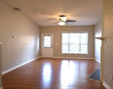 3485 Oxwell Drive - Photo Thumbnail 7
