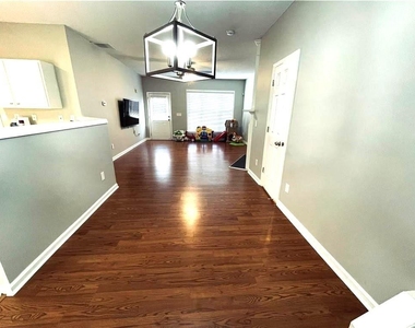 3485 Oxwell Drive - Photo Thumbnail 3