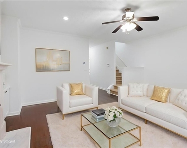 2915 Greyhawk Lane - Photo Thumbnail 8