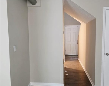 3363 Columbia Trace - Photo Thumbnail 6