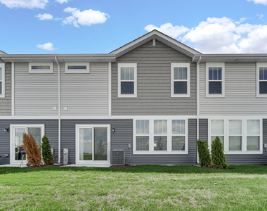 25704 W Wakefield Drive - Photo Thumbnail 2