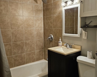 1849 W 17th Street - Photo Thumbnail 6