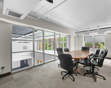 950 W Monroe Street - Photo Thumbnail 21