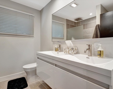 102 Greencroft Drive - Photo Thumbnail 35