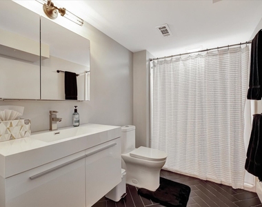 102 Greencroft Drive - Photo Thumbnail 46