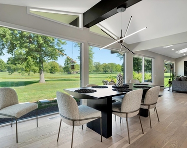 102 Greencroft Drive - Photo Thumbnail 16