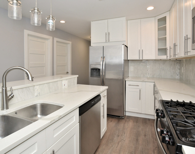 336 E Russell Street - Photo Thumbnail 3