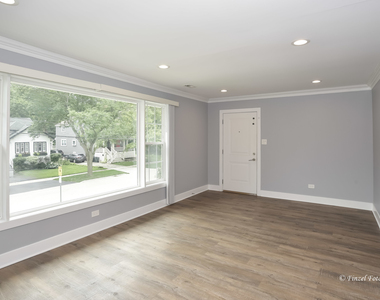 336 E Russell Street - Photo Thumbnail 4