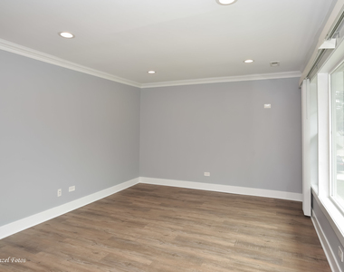336 E Russell Street - Photo Thumbnail 5