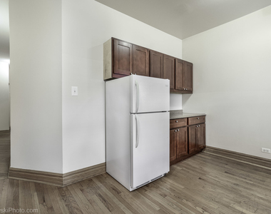 1165 E 54th Street - Photo Thumbnail 11