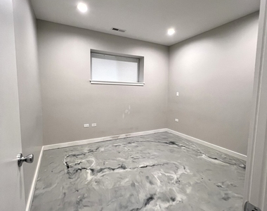 4853 W Nelson Street - Photo Thumbnail 7