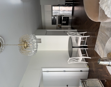 1 E 8th Street - Photo Thumbnail 8