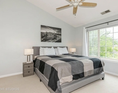 1812 Whirlaway Court - Photo Thumbnail 10