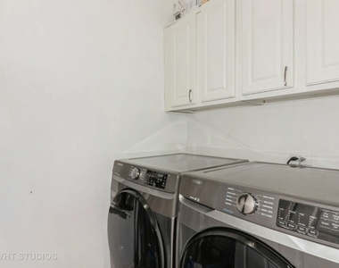 1812 Whirlaway Court - Photo Thumbnail 7