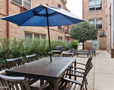 545 Hinman Avenue - Photo Thumbnail 11