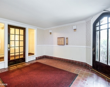 545 Hinman Avenue - Photo Thumbnail 9