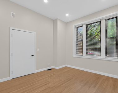 2132 W Potomac Avenue - Photo Thumbnail 6