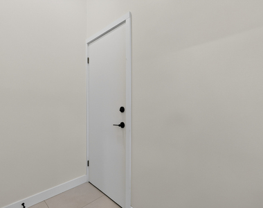 2132 W Potomac Avenue - Photo Thumbnail 19