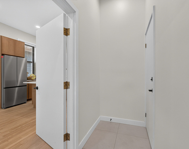 2132 W Potomac Avenue - Photo Thumbnail 20