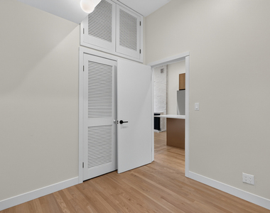 2132 W Potomac Avenue - Photo Thumbnail 15