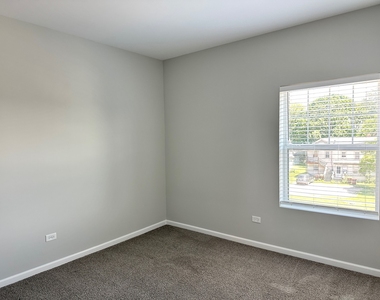 301 N Madison Street - Photo Thumbnail 7