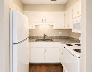 336 Lathrop Avenue - Photo Thumbnail 14
