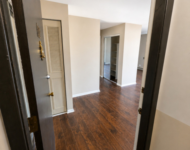336 Lathrop Avenue - Photo Thumbnail 3