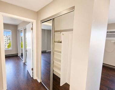 336 Lathrop Avenue - Photo Thumbnail 19