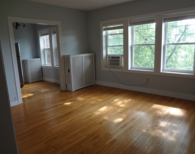 5463 S Ingleside Avenue - Photo Thumbnail 1